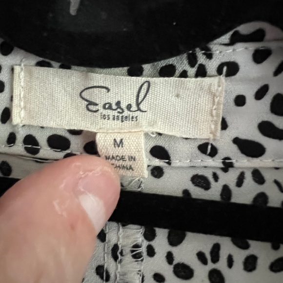 Easel Oversized Short Sleeve Blouse - Picture 3 of 7